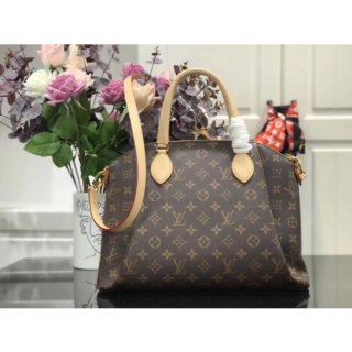 LOUIS VUITTON RIVOLI MM