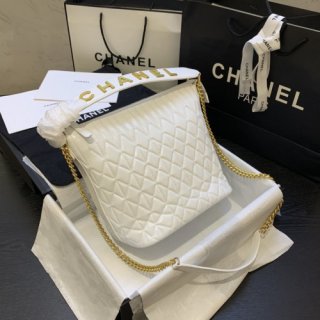 CHANEL HIPPIE BAG