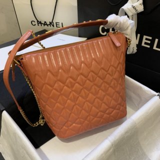 CHANEL HIPPIE BAG