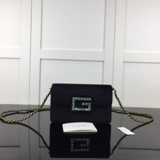 Gucci Shoulder Bag With Square G 20-12-4.5cm