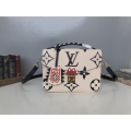 LOUIS VUITTON CRAFTY POCHETTE M