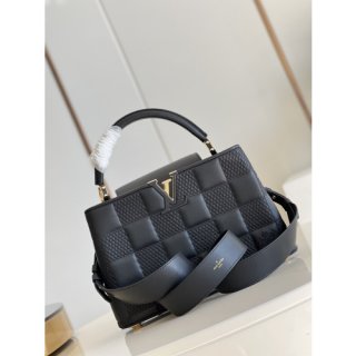 LOUIS VUITTON CAPUCINES MM