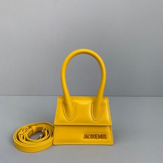 JACQUEMUS Le Chiquito Mini Bag