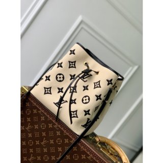 LOUIS VUITTON NeoNoe